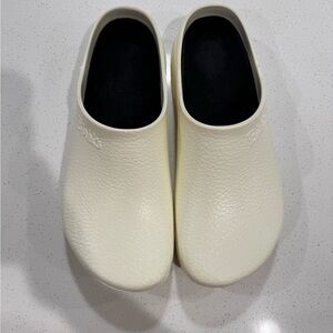 Men’s Super Birki Nursing Clogs White size 13 (46)